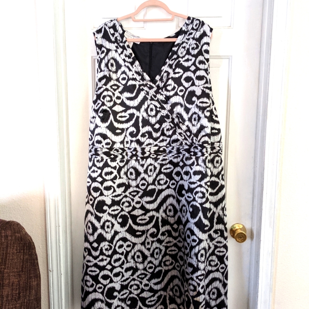 Woman's Dress 32W, 4x, 5x, Allison Woods